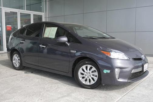 2015 Toyota Prius Plug-in Base