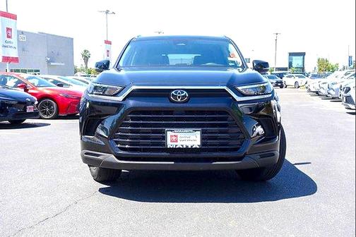 Midnight Black Metallic 2026 Toyota Grand Highlander XLE