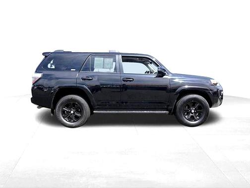 Midnight Black Metallic 2024 Toyota 4Runner SR5