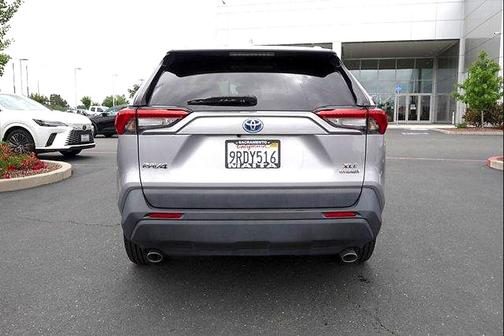Silver Sky Metallic 2021 Toyota RAV4 Hybrid XLE