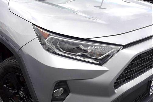 Silver Sky Metallic 2021 Toyota RAV4 Hybrid XLE