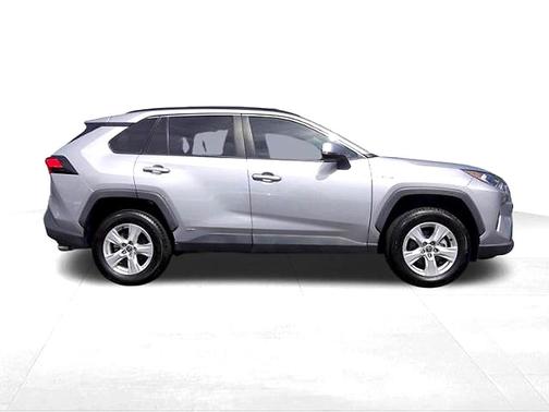 Silver Sky Metallic 2021 Toyota RAV4 Hybrid XLE