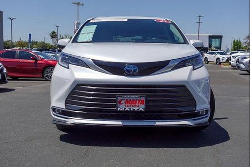 Wind Chill Pearl 2023 Toyota Sienna Limited