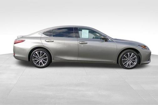 2021 Lexus ES 300h Base