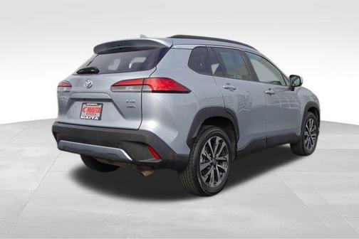 2024 Toyota Corolla Cross XLE