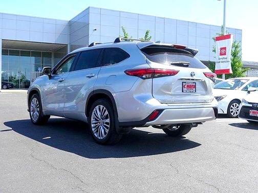 Celestial Silver Metallic 2021 Toyota Highlander Hybrid Platinum