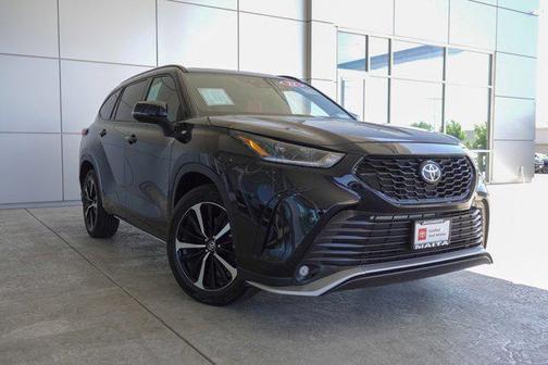 2022 Toyota Highlander XSE
