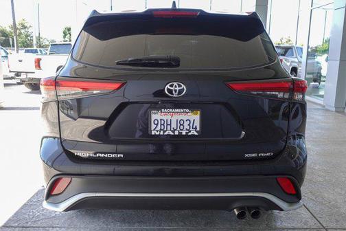 2022 Toyota Highlander XSE