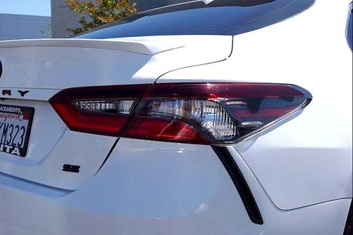 White 2022 Toyota Camry SE