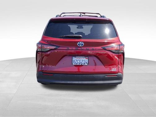Ruby Flare Pearl 2022 Toyota Sienna XLE