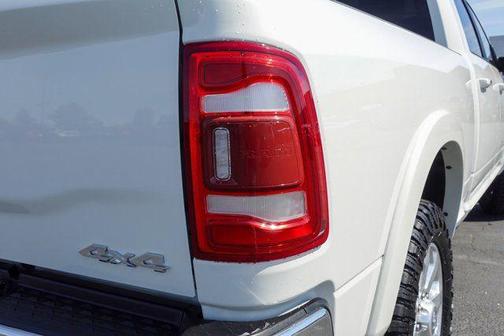2022 RAM 3500 Laramie Crew Cab 4x4 6'4' Box