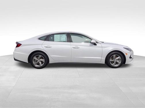 Quartz White 2020 Hyundai SONATA SE