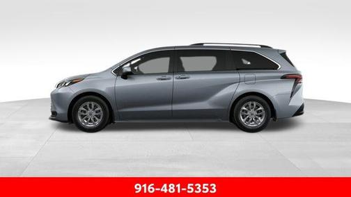 2025 Toyota Sienna LE