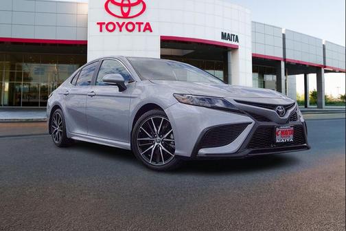 Celestial Silver Metallic 2023 Toyota Camry SE