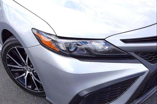 Celestial Silver Metallic 2023 Toyota Camry SE