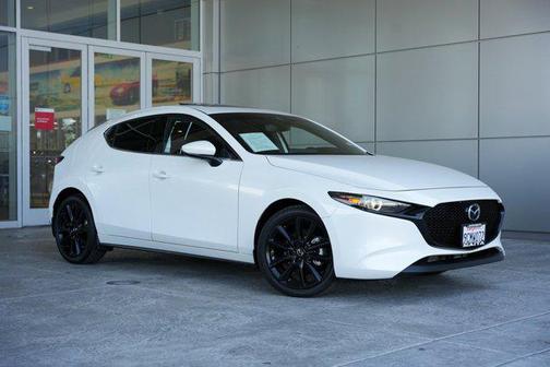 2022 Mazda Mazda3 FWD w/Premium Package