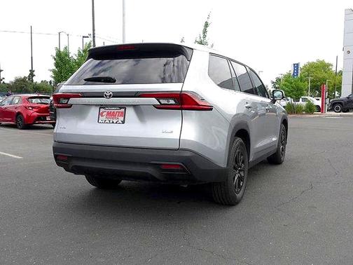 Celestial Silver Metallic 2025 Toyota Grand Highlander XLE