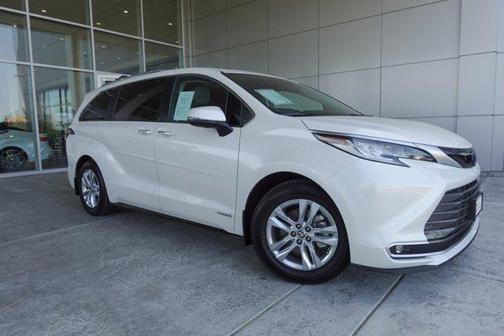 2021 Toyota Sienna Limited 7-Passenger