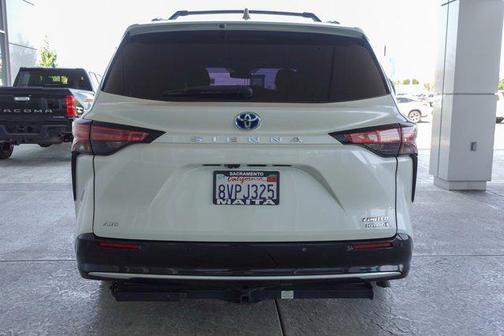 2021 Toyota Sienna Limited 7-Passenger