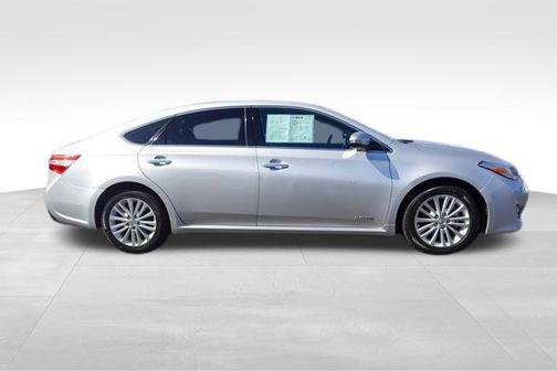 2013 Toyota Avalon Hybrid XLE Touring