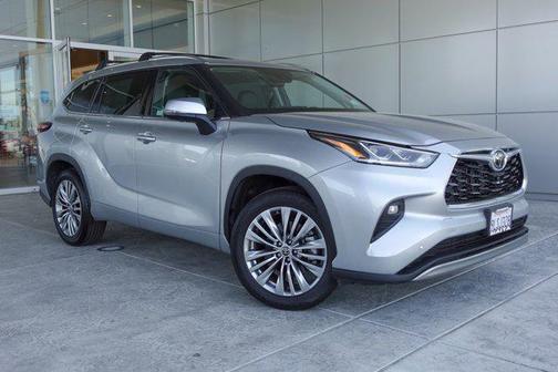 2024 Toyota Highlander Platinum