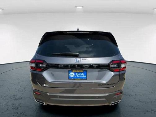 2025 Honda Pilot Black Edition