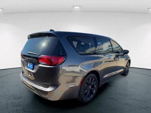 2019 Chrysler Pacifica Touring Plus