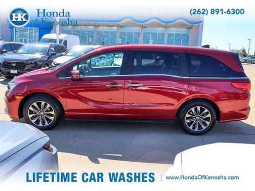 Radiant Red Metallic II 2024 Honda Odyssey EX-L