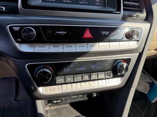 2018 Hyundai SONATA Limited