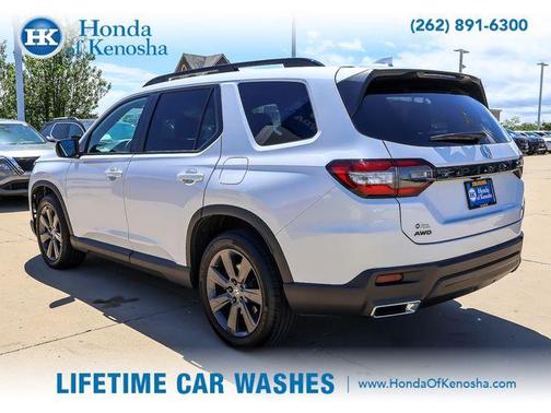 2025 Honda Pilot Sport