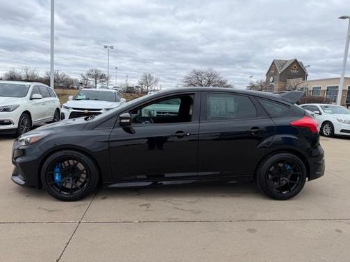 2017 Ford Focus RS Base