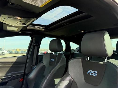 2017 Ford Focus RS Base