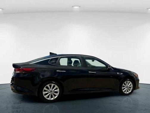 2018 Kia Optima S