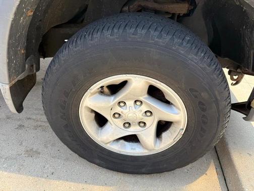 2002 Toyota Tundra SR5