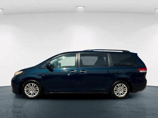 2011 Toyota Sienna XLE