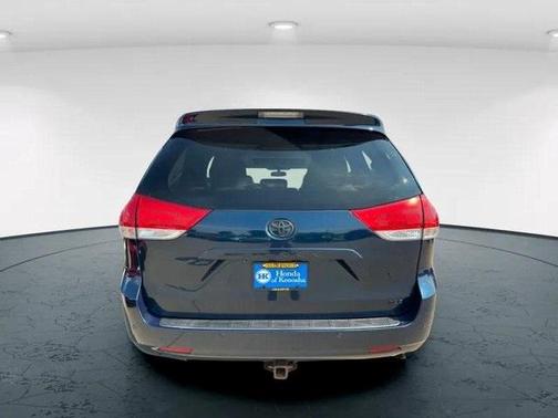 2011 Toyota Sienna XLE