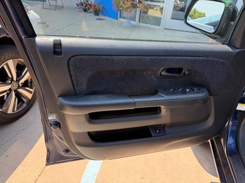 2005 Honda CR-V LX