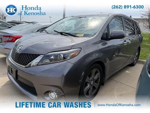 2017 Toyota Sienna SE