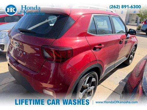 Scarlet Red Pearl 2022 Hyundai VENUE Limited