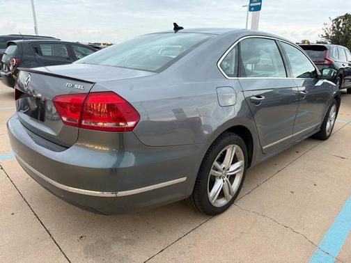 2013 Volkswagen Passat 2.0 TDI SEL Premium