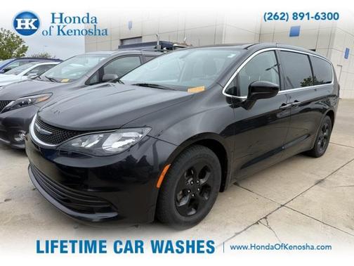 2017 Chrysler Pacifica LX