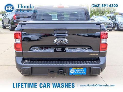 Shadow Black 2024 Ford Maverick XLT