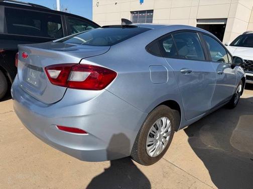 2018 Chevrolet Cruze LS