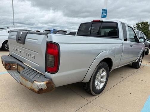 2002 Nissan Frontier XE King Cab