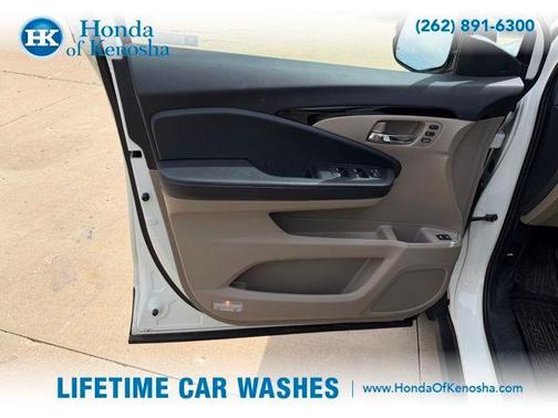 Diamond White Pearl 2019 Honda Pilot Elite