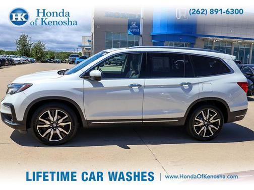 Diamond White Pearl 2019 Honda Pilot Elite