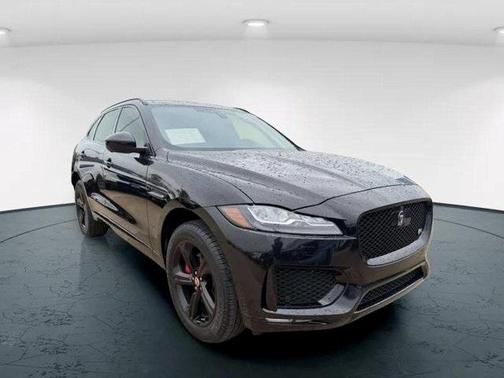 2018 Jaguar F-PACE S