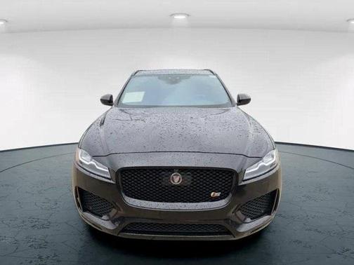 2018 Jaguar F-PACE S