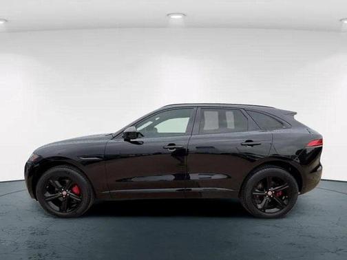 2018 Jaguar F-PACE S