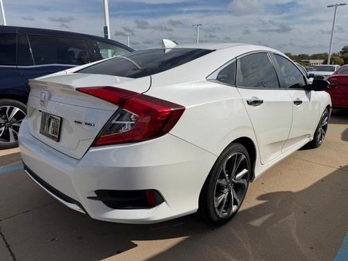 2019 Honda Civic Touring